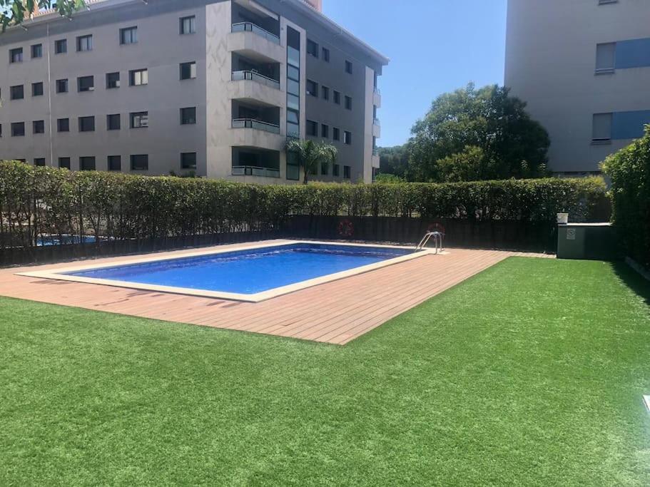 Apartamento Con Terraza A 300 M De La Playa Leilighet Lloret de Mar Eksteriør bilde